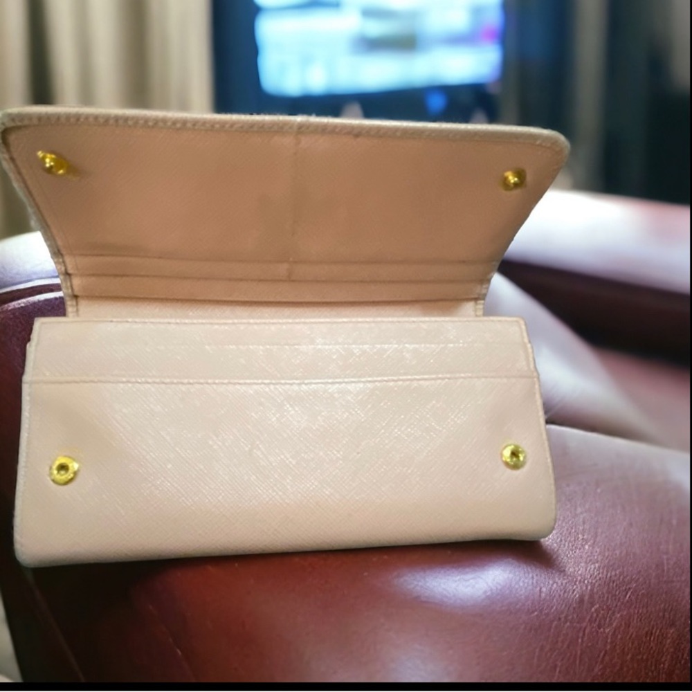 🔴🔴Prada Saffiano Light Pink Leather double snap Long Wallet/Clutch - Picture 11 of 11